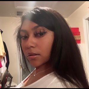 Meet your Posher, Catherine